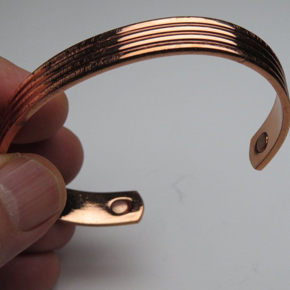 Lady's Copper Fashion Bangle Bracelet
